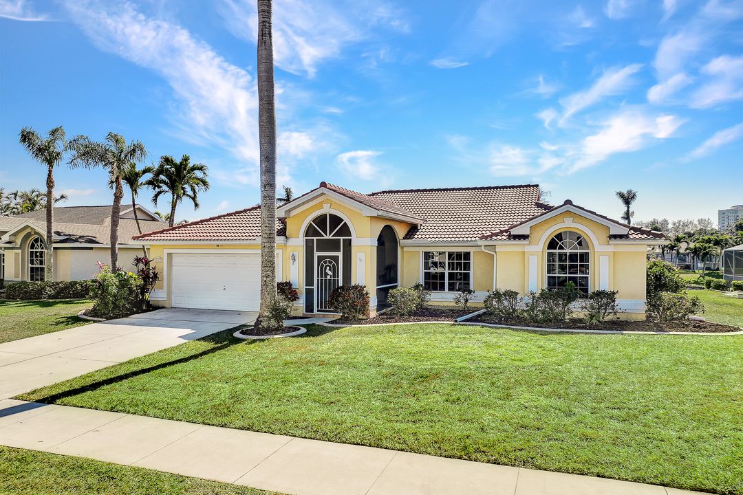 1046 SW 57th St, Cape Coral, FL 33914