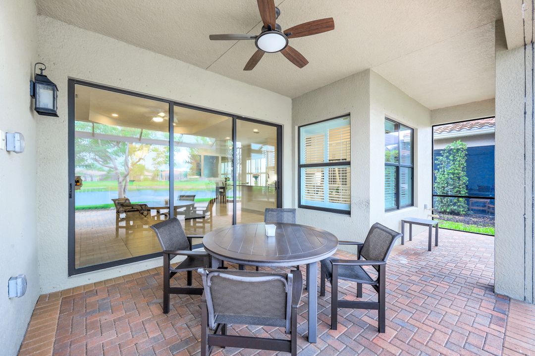 2777 Cinnamon Bay Cir, Naples, FL 34119