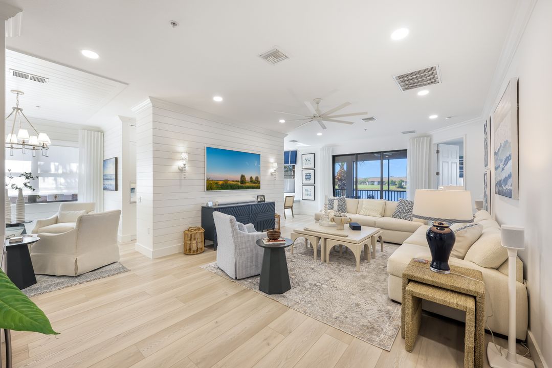 10450 Smoke House Bay Dr #201, Naples, FL 34120