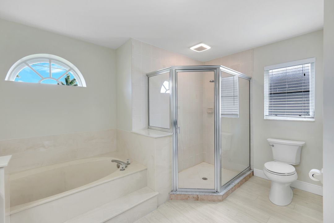 1016 NW 36th Ave, Cape Coral, FL 33993