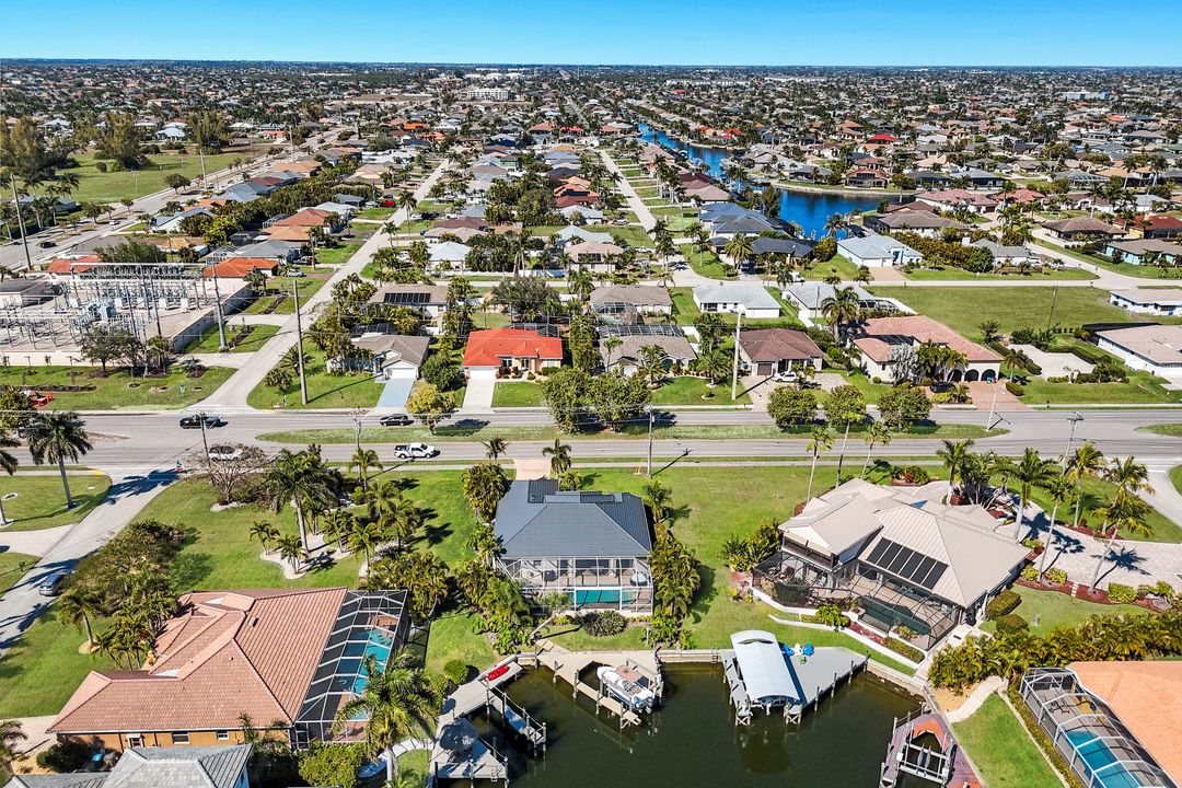 2014 Cape Coral Pkwy W, Cape Coral, FL 33914