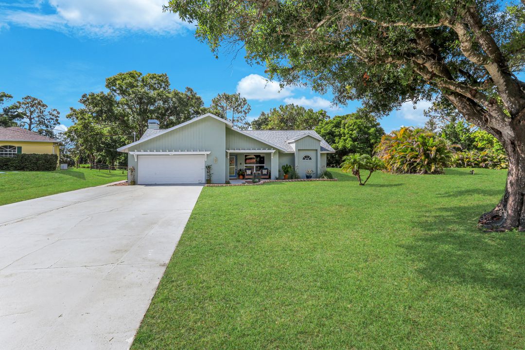 17845 Chesterfield Rd, North Fort Myers, FL 33917