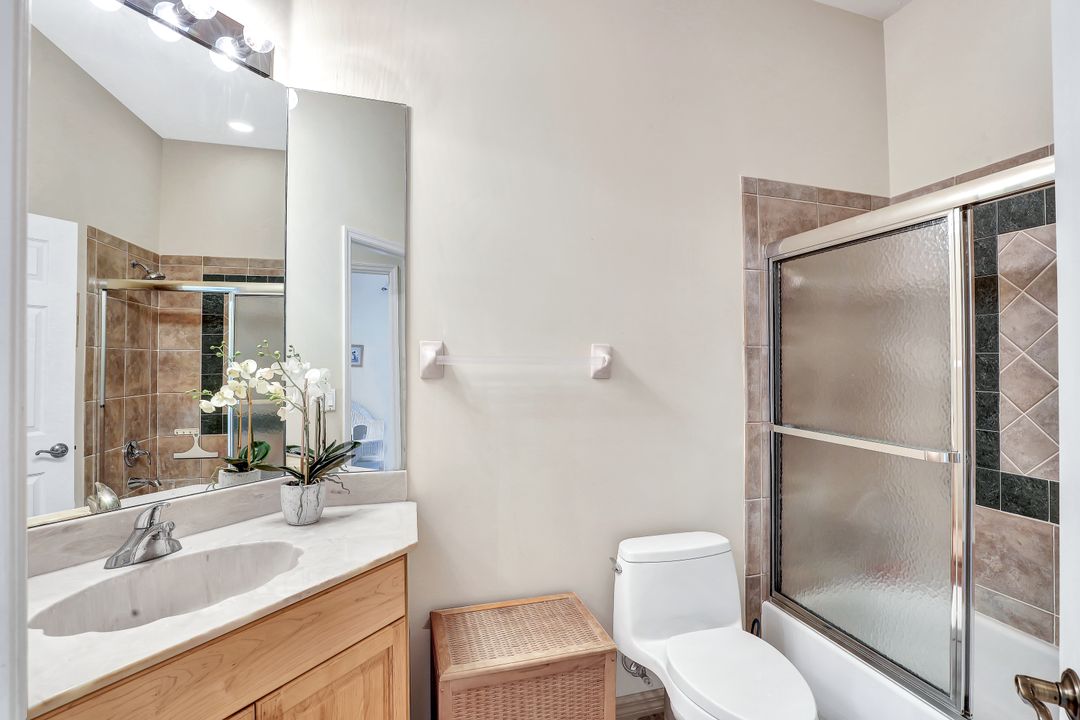 12715 Fox Ridge Dr, Bonita Springs, FL 34135