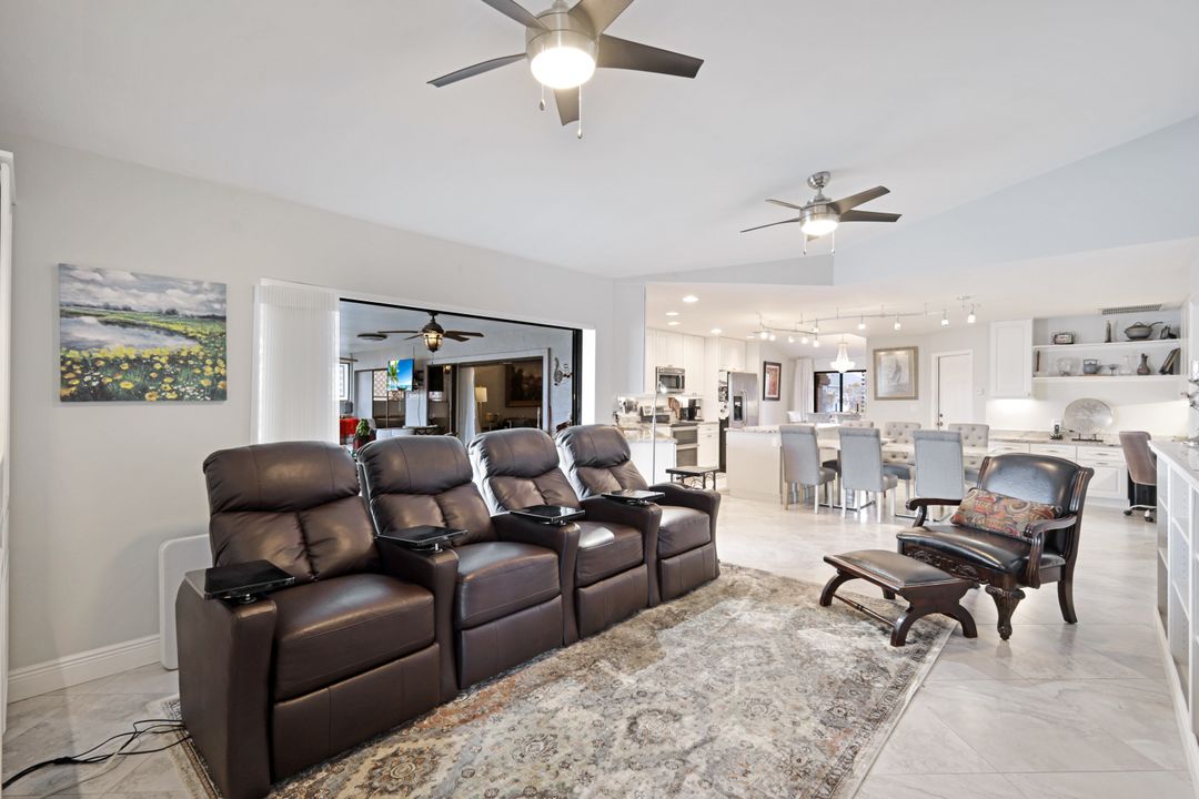 1222 SW 4th Ct, Cape Coral, FL 33991