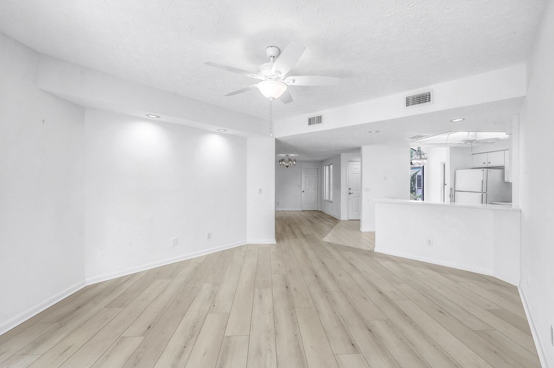 2182 Anchorage Ln  #A, Naples, FL 34104