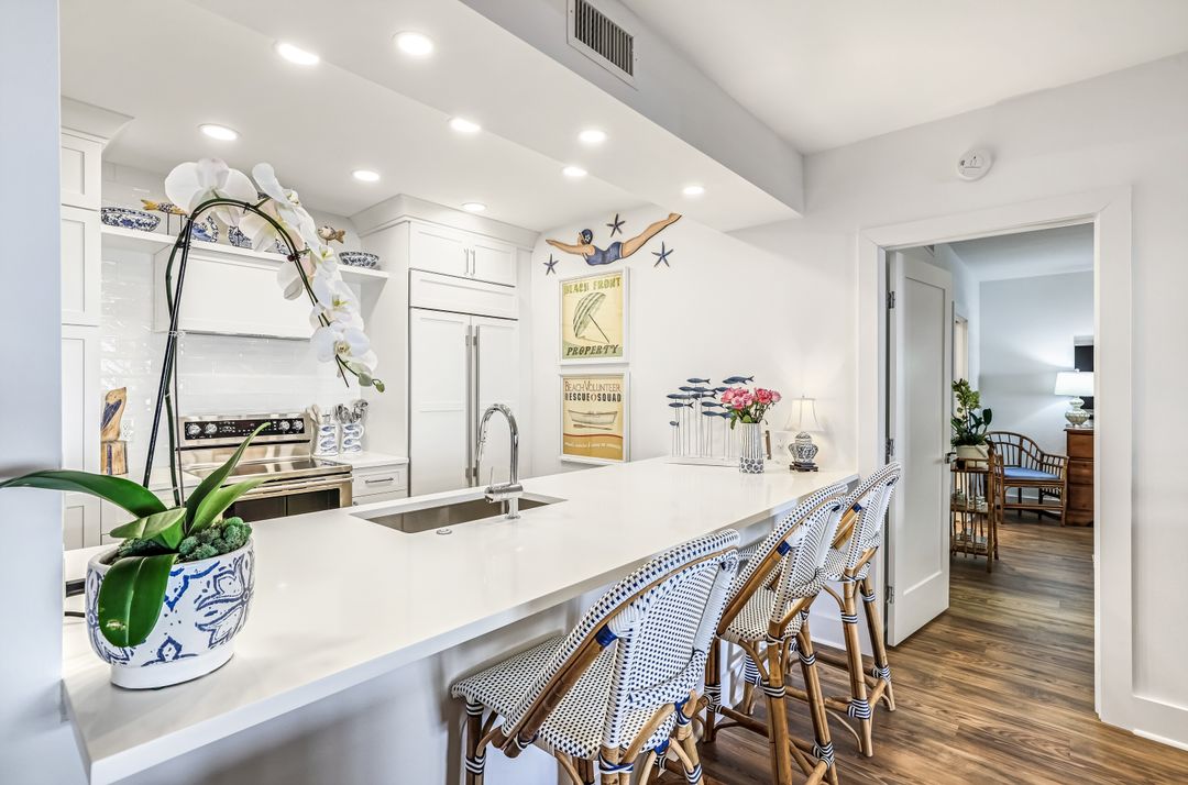 5801 Glencove Dr #502, Naples, FL 34108