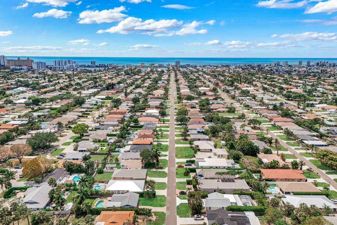 779 98th Ave N, Naples, FL 34108