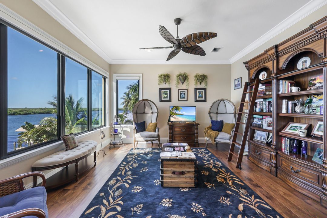 4108 NW 11th St, Cape Coral, FL 33993