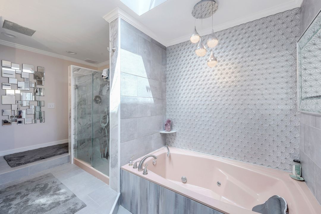 9 Front St #9 Bella Florals Commercial, Marco Island, FL 34145