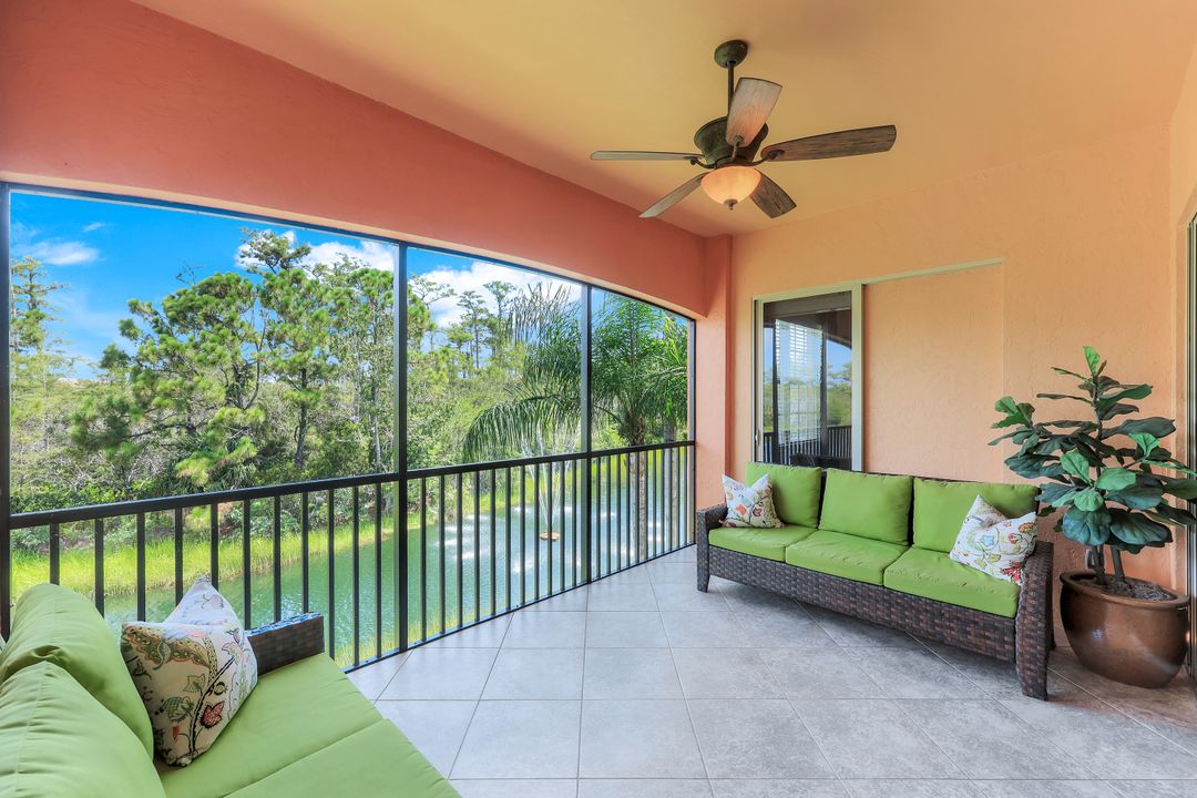 8721 Piazza Del Lago Cir #203, Estero, FL 33928