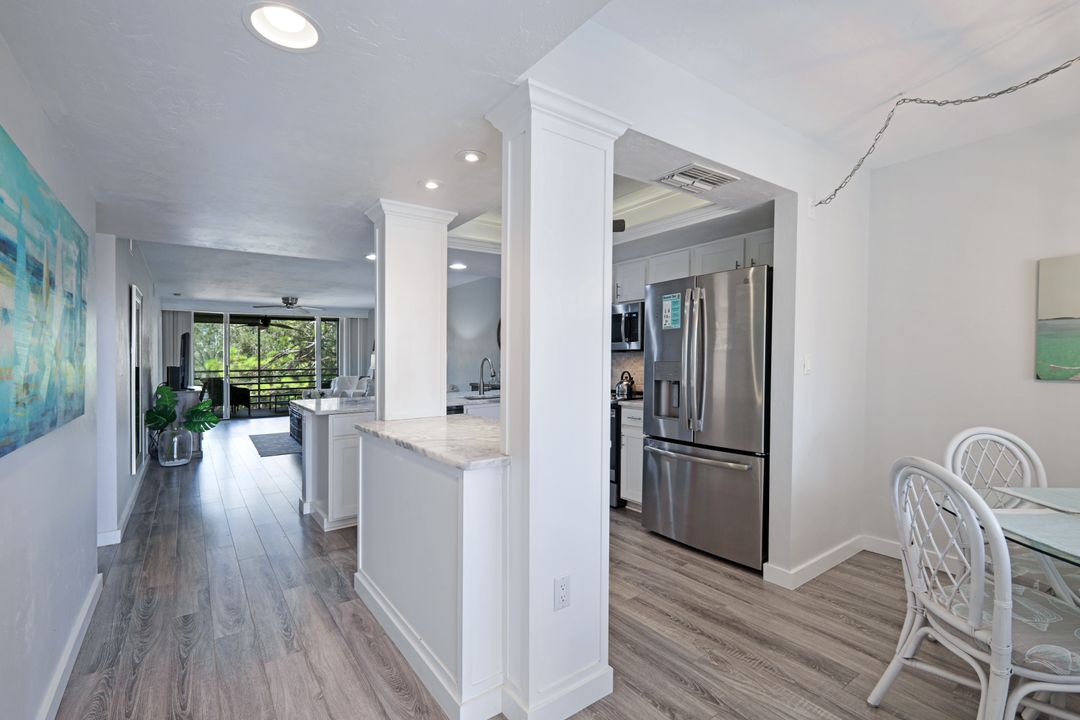 15191 Cedarwood Ln, Naples, FL 34110