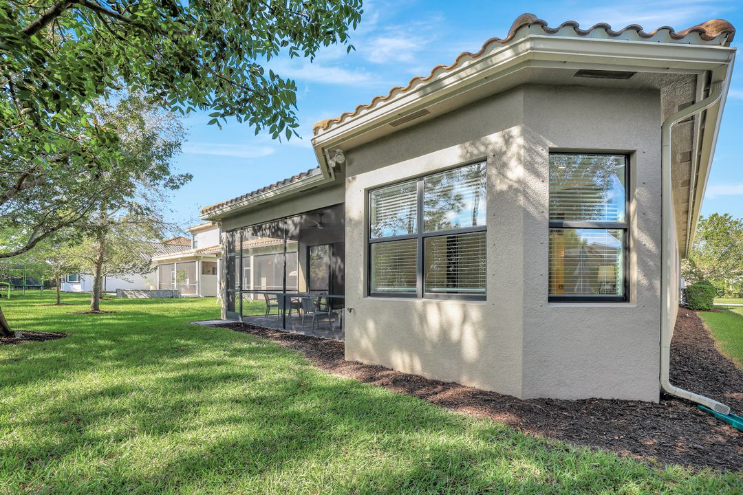 4462 Crimson Ave, Naples, FL 34119