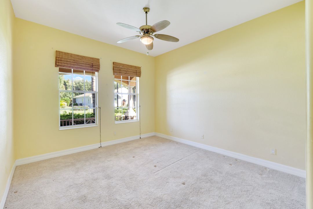 12910 Silverthorn Ct, Bonita Springs, FL 34135