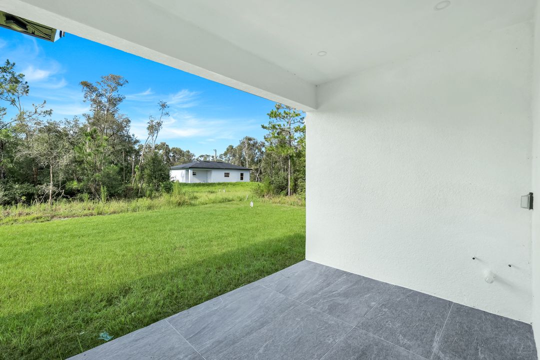 2709 53rd St SW, Lehigh Acres, FL 33976