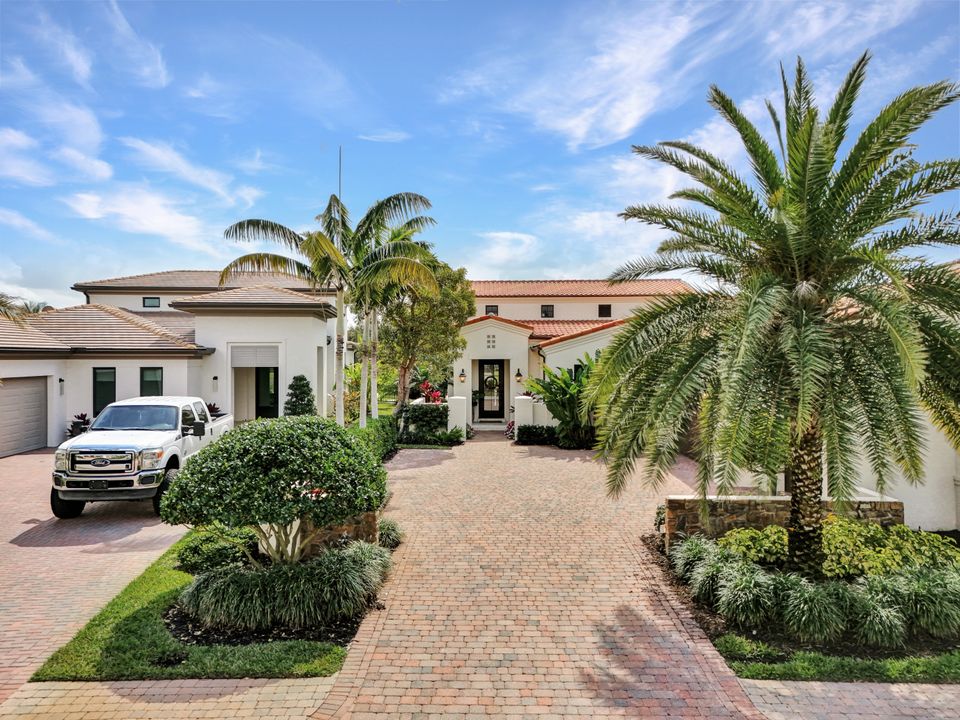 16692 Lucarno Way, Naples, FL 34110