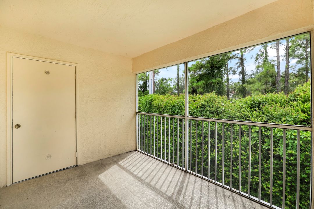 6635 Huntington Lakes Cir #202, Naples, FL 34119