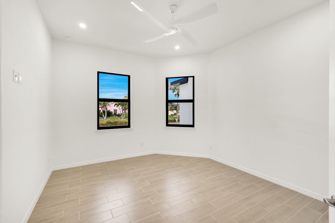 4817 Pelican Blvd, Cape Coral, FL 33914