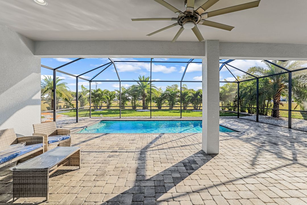 2813 SW 8th Pl, Cape Coral, FL 33914