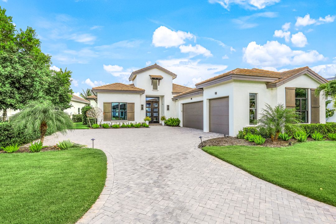 10461 Trevi Isle Wy, Miromar Lakes, FL 33913