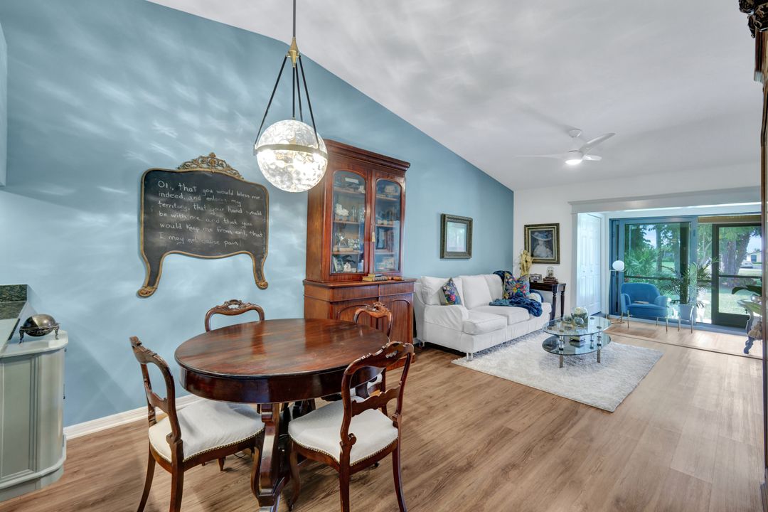 2017 Pine Isle Ln #2017, Naples, FL 34112