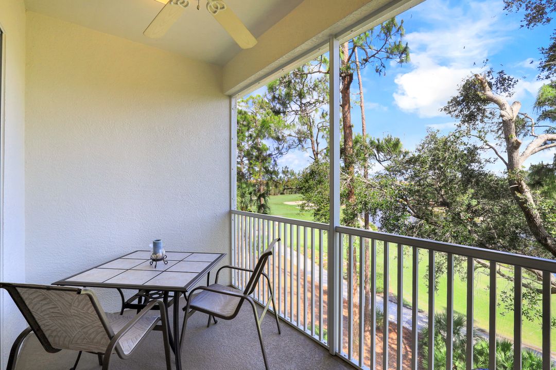 8223 Parkstone Pl #304, Naples, FL 34120