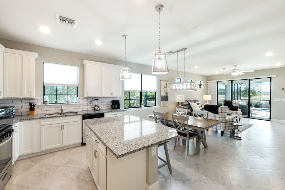 12201 Canal Grande Dr, Fort Myers, FL 33913