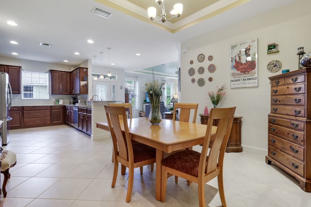 10436 Peso Del Rio Dr, Fort Myers, FL 33908