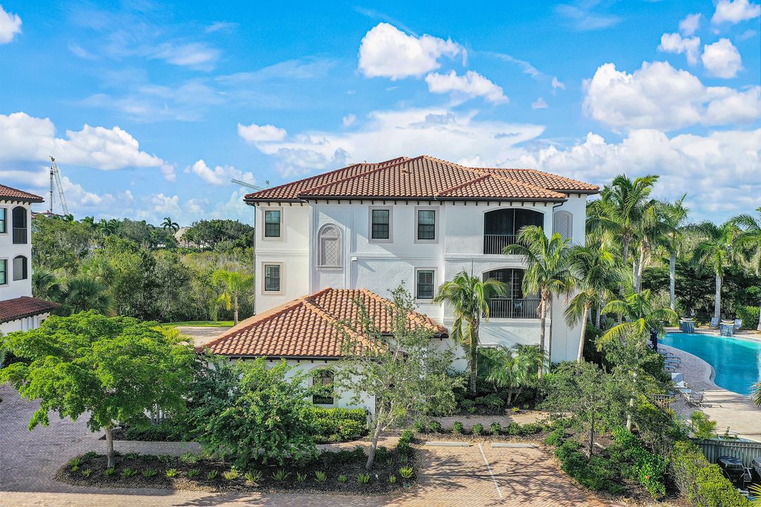 4730 Colony Villas Dr #802, Bonita Springs, FL 34134