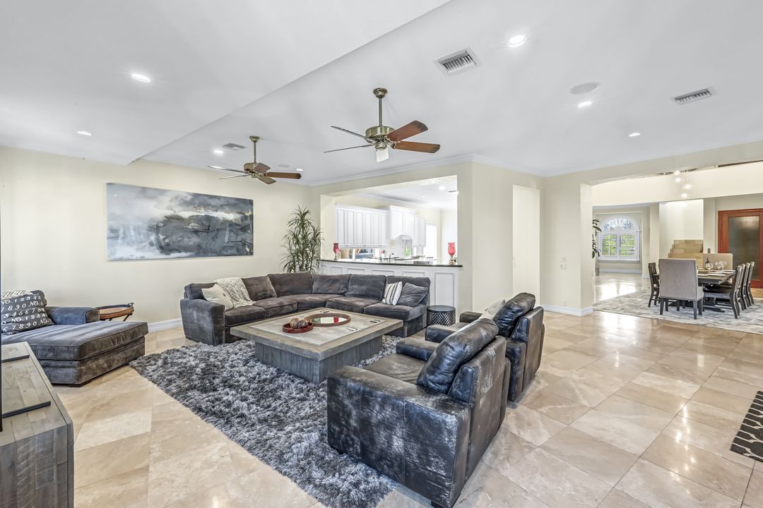 175 Topanga Dr, Bonita Springs, FL 34134