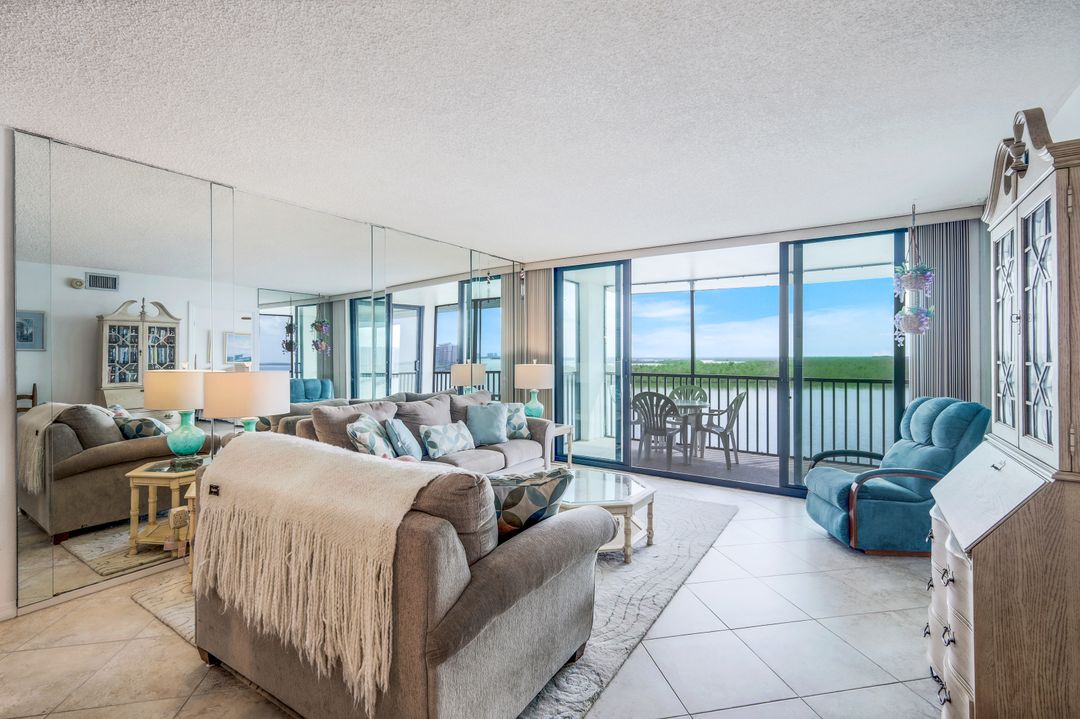 4253 Bay Beach Ln #5B, Fort Myers Beach, FL 33931