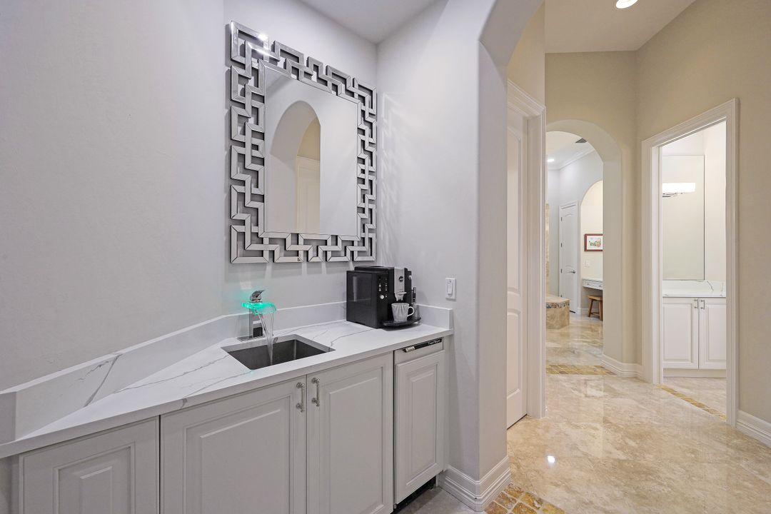 15175 Brolio Way, Naples, FL 34110