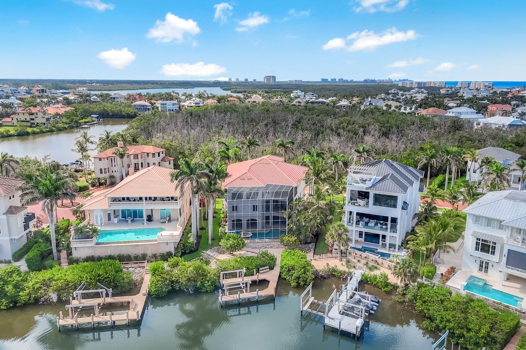 175 Topanga Dr, Bonita Springs, FL 34134