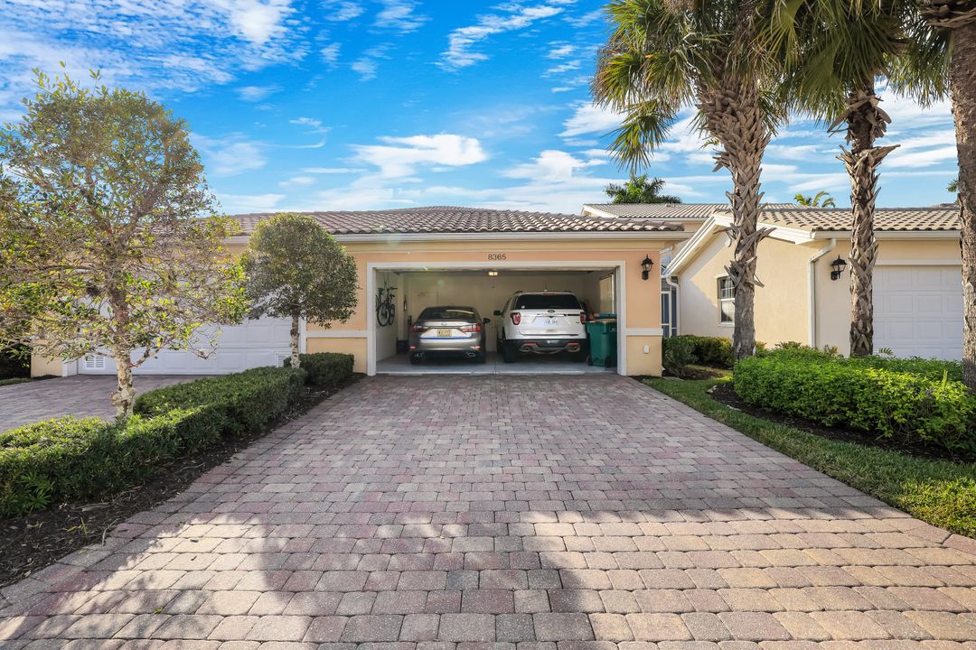 8365 Rimini Way, Naples, FL 34114