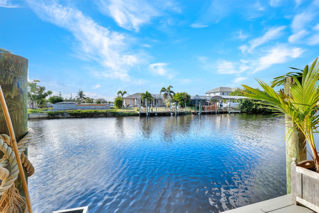 2125 St Croix Ave, Fort Myers, FL 33905