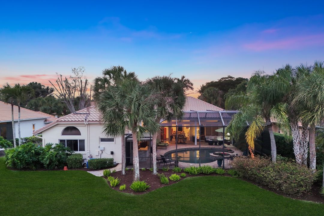 3750 Lakemont Dr, Bonita Springs, FL 34134