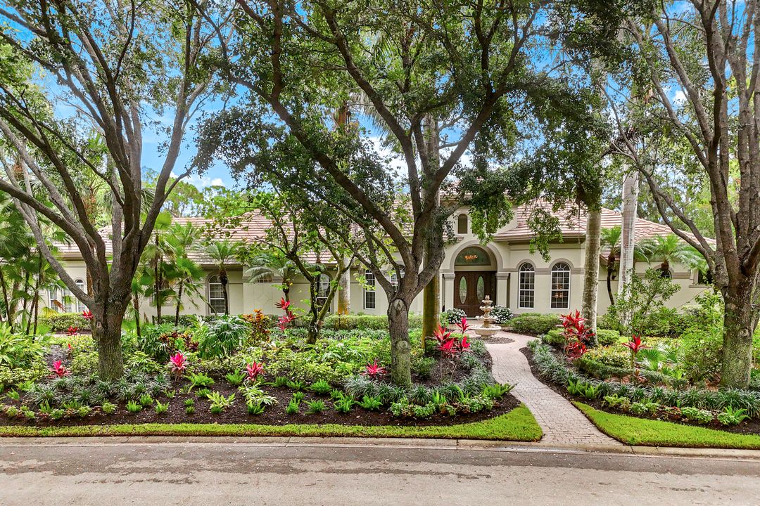 12099 Collier's Reserve Dr, Naples, FL 34110