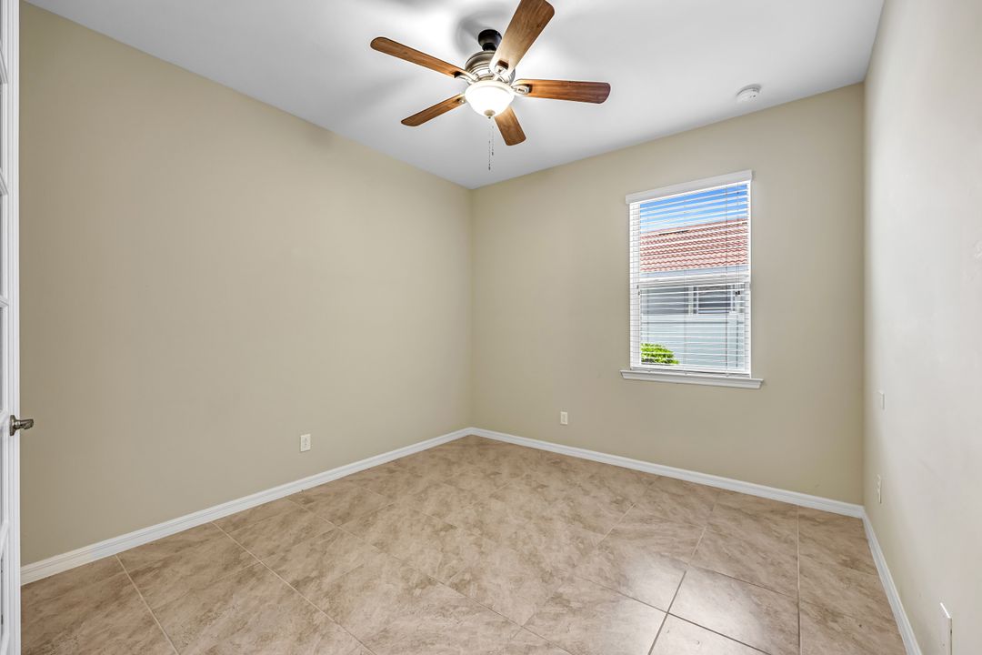 2971 Sunset Pointe Cir, Cape Coral, FL 33914