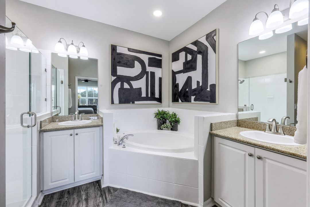 7950 Mahogany Run Ln #422, Naples, FL 34113