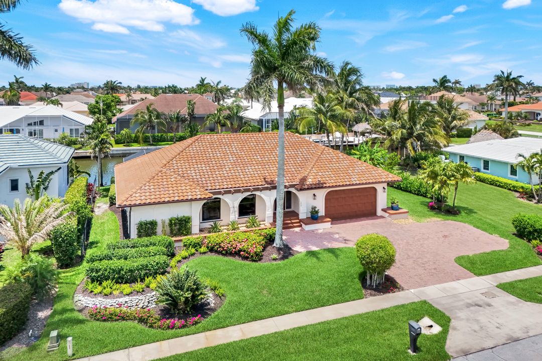 284 Polynesia Ct, Marco Island, FL 34145