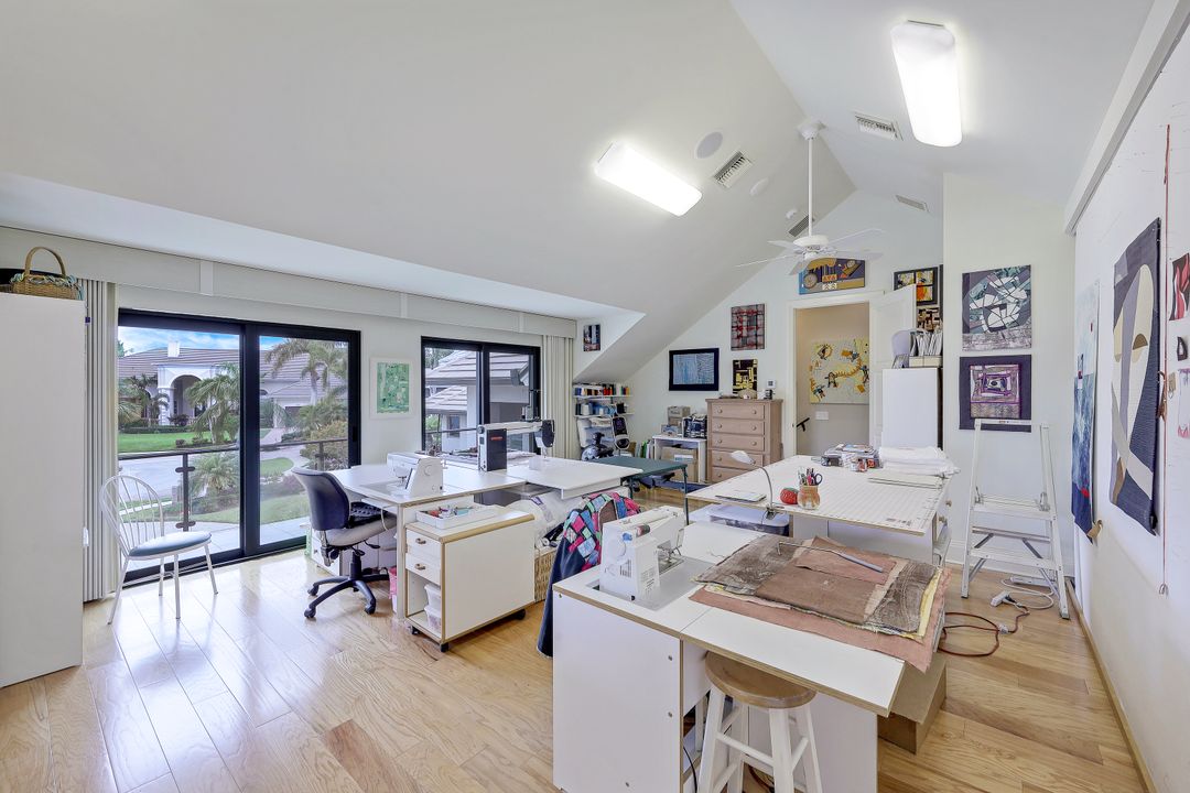 520 Sand Hill Ct, Marco Island, FL 34145