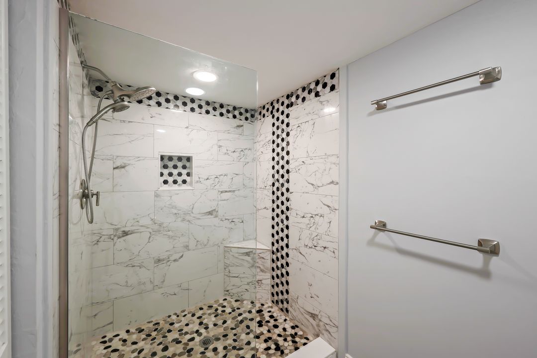 15161 Cedarwood Ln #503, Naples, FL 34110