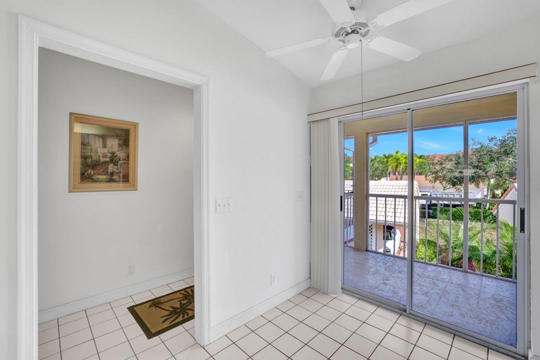 2372 Hidden Lake Dr #08, Naples, FL 34112