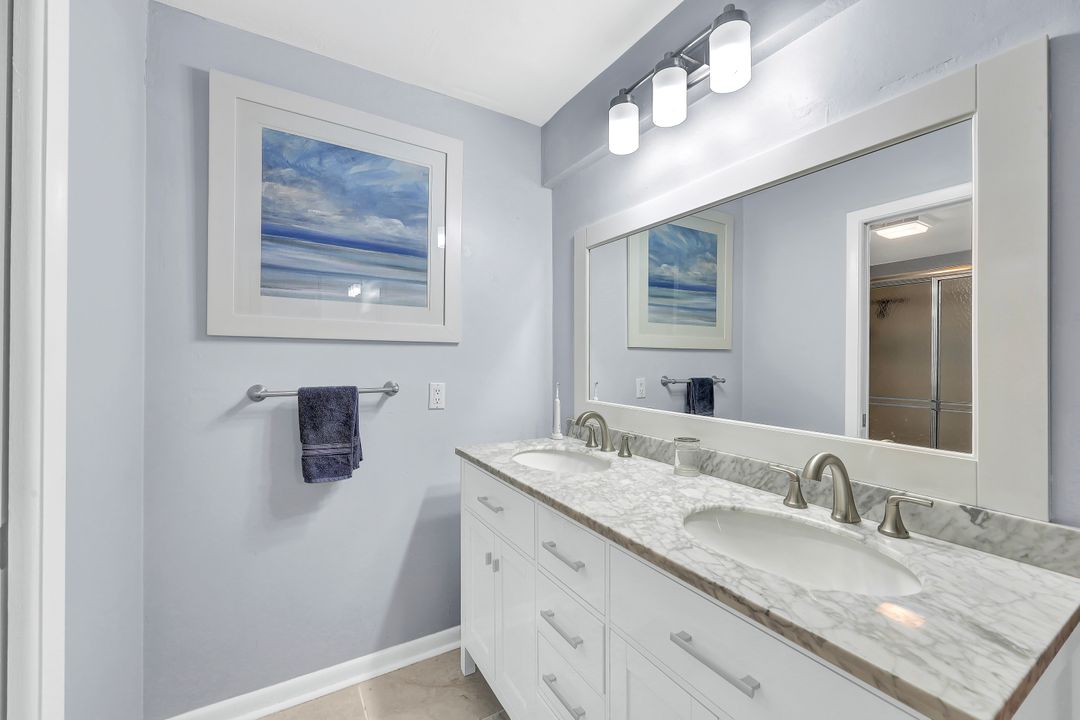 701 SW 52nd St, Cape Coral, FL 33914