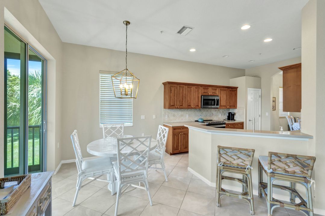 10060 Valiant Ct #202, Miromar Lakes, FL 33913