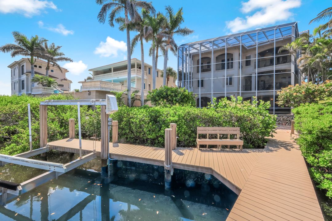 175 Topanga Dr, Bonita Springs, FL 34134
