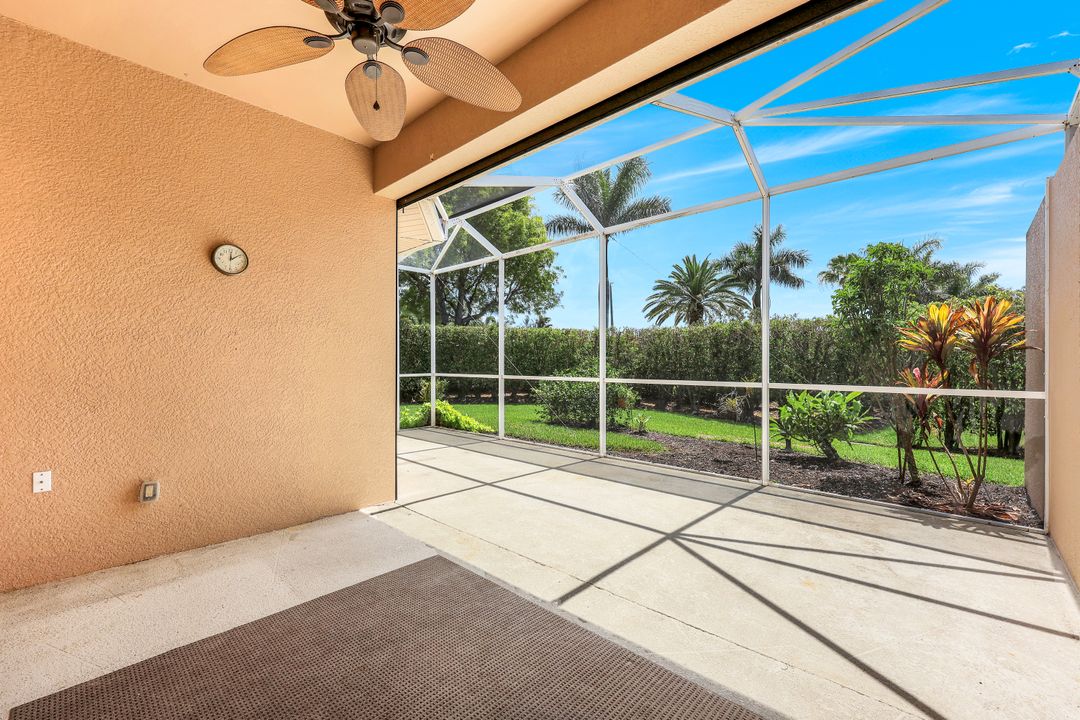 6504 Castlelawn Pl, Naples, FL 34113
