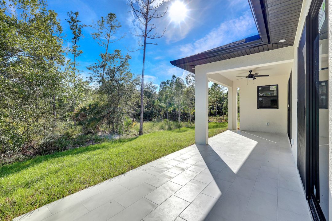 2002 East 10th Street, Lehigh Acres, FL 33936