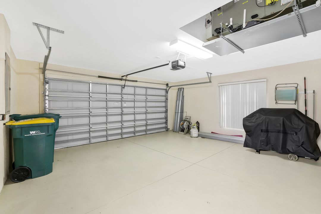 981 Tivoli Ct, Naples, FL 34104