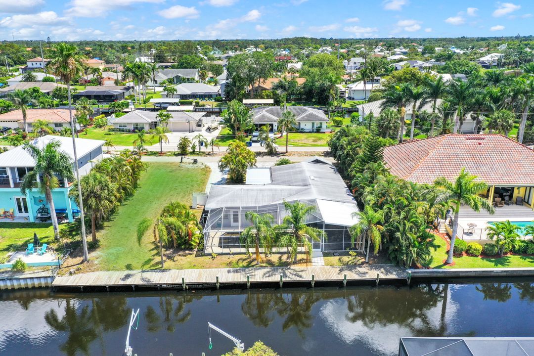 27098 Del Ln, Bonita Springs, FL 34135