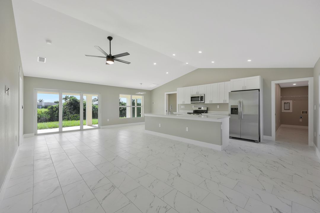 1905 NE 21st Pl, Cape Coral, FL 33909